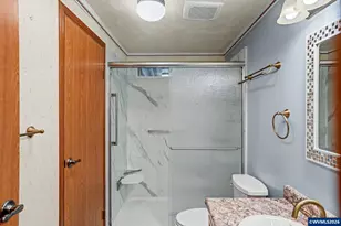 2120 Robins Ln SE, Salem, OR 97306 - Photo 30