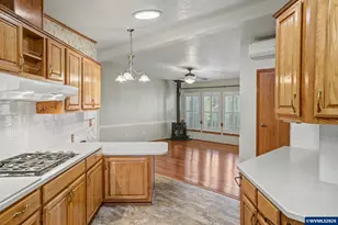 2120 Robins Ln SE, Salem, OR 97306 - Photo 20