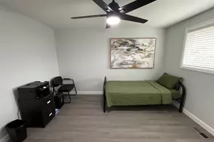 403 E Clackamas Cir, Woodburn, OR 97071 - Photo 8