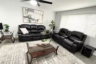 403 E Clackamas Cir, Woodburn, OR 97071 - Photo 4