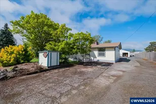 220 View Ln, Lebanon, OR 97355 - Photo 6