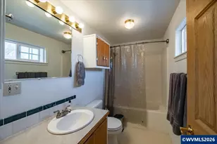 220 View Ln, Lebanon, OR 97355 - Photo 22