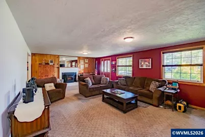220 View Ln, Lebanon, OR 97355 - Photo 10