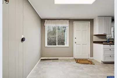 27329 Rowell Hill Rd, Sweet Home, OR 97386 - Photo 8