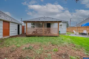 3090 D St NE, Salem, OR 97301 - Photo 26