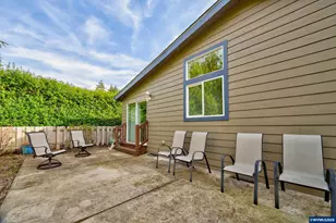 125 SE Whalesong Dr, Depoe Bay, OR 97341 - Photo 8