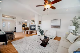 125 SE Whalesong Dr, Depoe Bay, OR 97341 - Photo 18