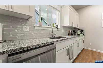 3933 Lindburg Rd SE, Salem, OR 97302 - Photo 16