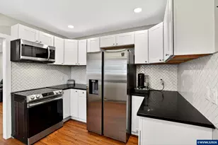 155 E Rose St, Lebanon, OR 97355 - Photo 16