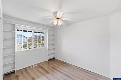 1586 Cherrybloom Ct SE, Salem, OR 97317 - Photo 20