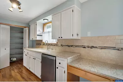 4280 Pullman Av SE, Salem, OR 97302 - Photo 14