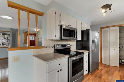 4280 Pullman Av SE, Salem, OR 97302 - Photo 16