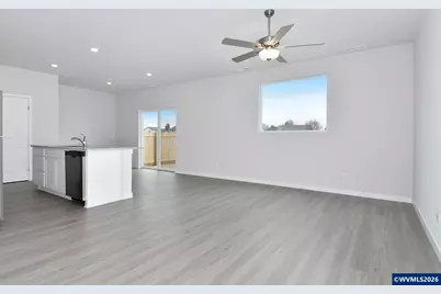 1367 Owl Av, Woodburn, OR 97071 - Photo 6