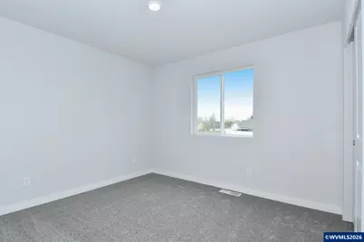 1367 Owl Av, Woodburn, OR 97071 - Photo 20