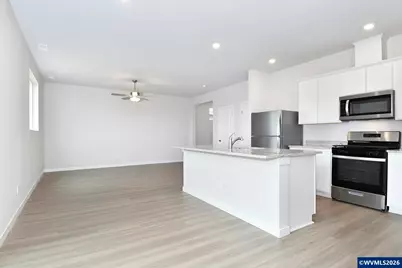 1367 Owl Av, Woodburn, OR 97071 - Photo 8