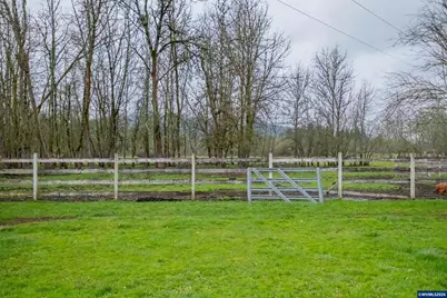 31666 S 5th St, Lebanon, OR 97355 - Photo 34