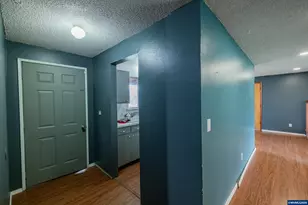 31666 S 5th St, Lebanon, OR 97355 - Photo 6