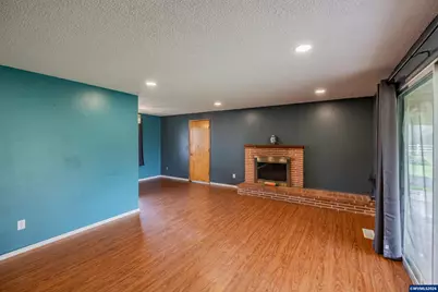 31666 S 5th St, Lebanon, OR 97355 - Photo 14