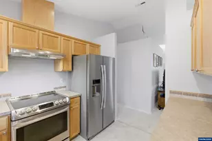 1194 S 6th St, Independence, OR 97351 - Photo 18