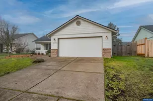 1194 S 6th St, Independence, OR 97351 - Photo 2