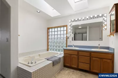 6593 Rippling Brook Dr SE, Salem, OR 97317 - Photo 28