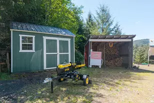 26586 Fudge Rd, Alsea, OR 97324 - Photo 18