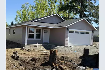 588 Surrey Ln, Sweet Home, OR 97386 - Photo 1