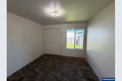 3328 Foxglove St, Lebanon, OR 97355 - Photo 2