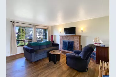 151 SE Orchard View Ln, Dallas, OR 97338 - Photo 10