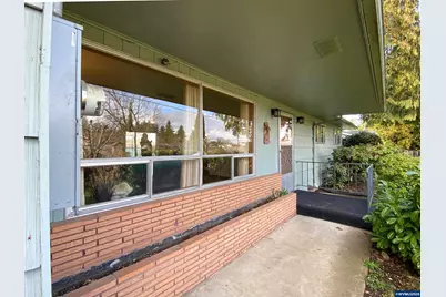 151 SE Orchard View Ln, Dallas, OR 97338 - Photo 4