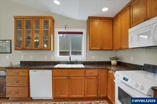 127 Miranda Ave SE, Salem, OR 97306 - Photo 24