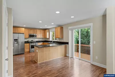 979 Ratcliff Dr SE, Salem, OR 97302 - Photo 16