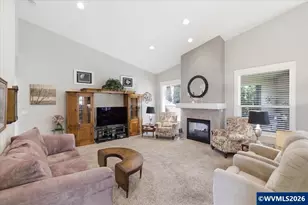 5635 Wigeon St SE, Salem, OR 97306 - Photo 6