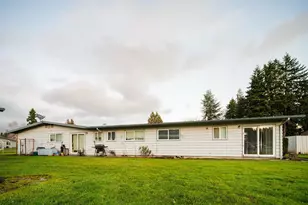 1061 Ring St NE, Keizer, OR 97303 - Photo 16