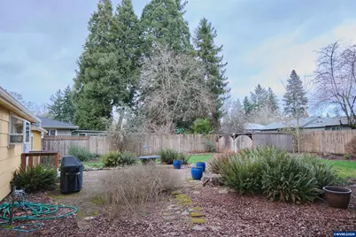4280 Lilly Av SE, Salem, OR 97302 - Photo 34