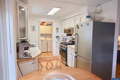 4280 Lilly Av SE, Salem, OR 97302 - Photo 16