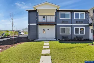 354 S 8th St, Carlton, OR 97111 - Photo 2