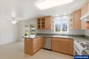 34076 Teddy Ave NE, Albany, OR 97322 - Photo 8