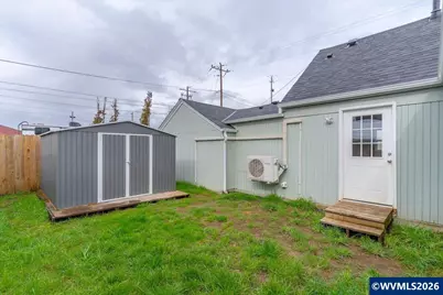 809 SW Ash St, Dallas, OR 97338 - Photo 38