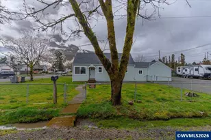 809 SW Ash St, Dallas, OR 97338 - Photo 40