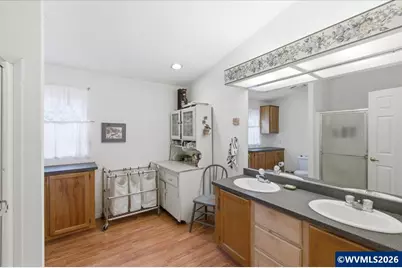 660 Wassom St, Lebanon, OR 97355 - Photo 28