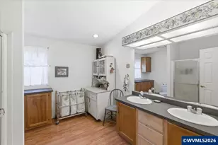 660 Wassom St, Lebanon, OR 97355 - Photo 28