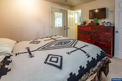 28383 Pleasant Valley Rd, Sweet Home, OR 97386 - Photo 26