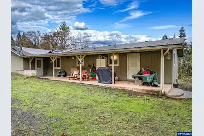 28383 Pleasant Valley Rd, Sweet Home, OR 97386 - Photo 6