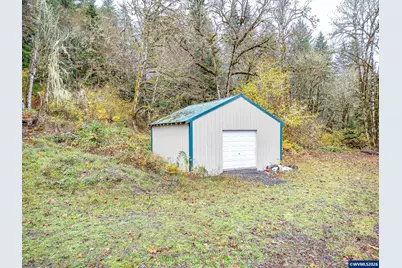 28383 Pleasant Valley Rd, Sweet Home, OR 97386 - Photo 30