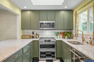 1615 NW 17th St, Corvallis, OR 97330 - Photo 12