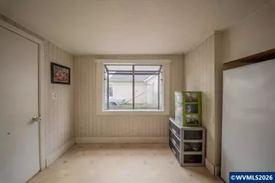 860 Marks Dr NE, Keizer, OR 97303 - Photo 10