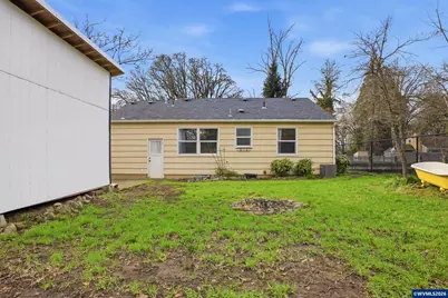 910 Ford St SE, Salem, OR 97301 - Photo 26