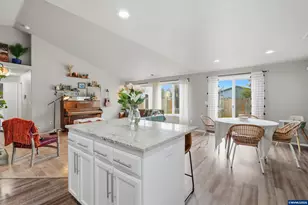 3422 NE Harvest Dr Dr, McMinnville, OR 97128 - Photo 8