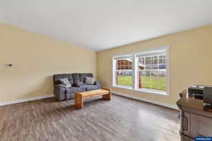 128 Louisa St, Gates, OR 97346 - Photo 8